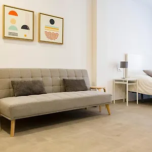 https://apartamento-malaga-marmoles-3.1costadelsol.com