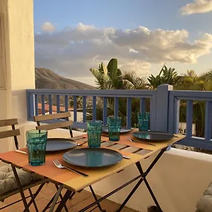 https://chayofa-blue.in-canary-islands.com